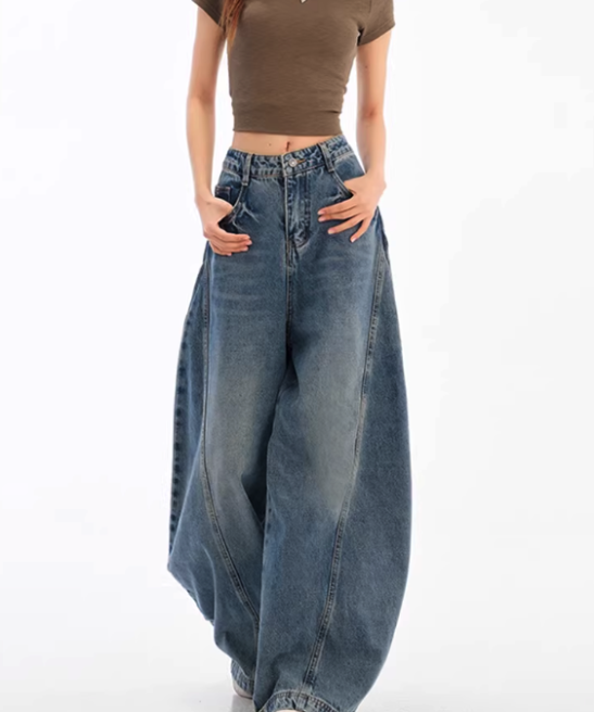 Mid-Waist Fleece-lined Wide-Leg Jeans